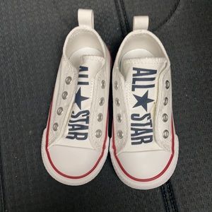 White converse shoes